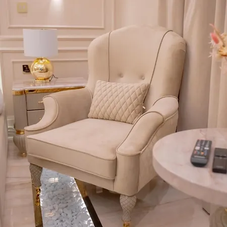 Apartment Alexandras Palace