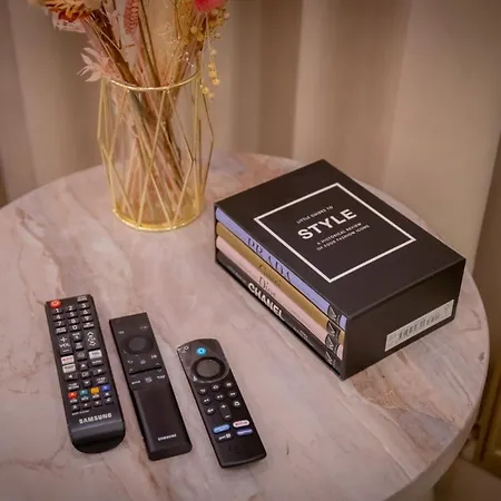 Alexandras Palace Apartment *