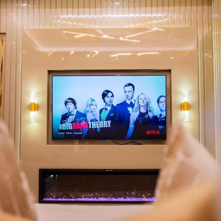 Apartment Alexandras Palace *