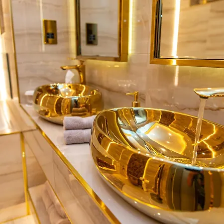 Apartment Alexandras Palace