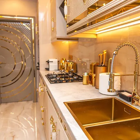 Apartment Alexandras Palace *