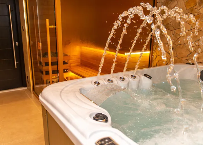 Alexandras Palace Apartment