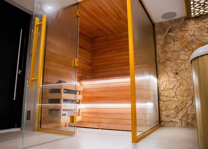 Alexandras Palace Apartment