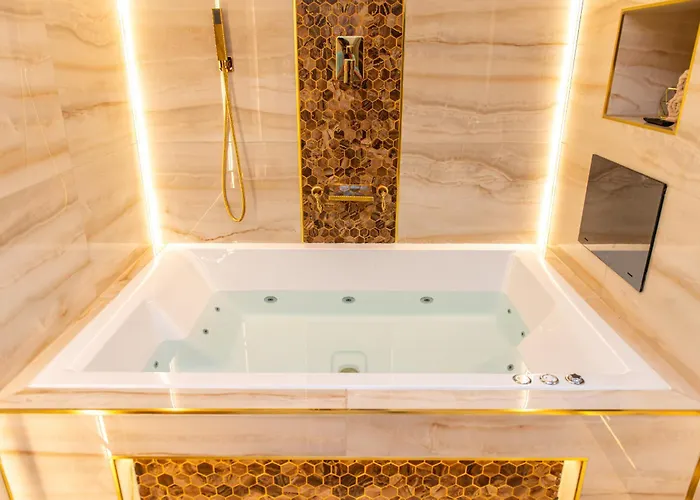 Alexandras Palace Apartment *