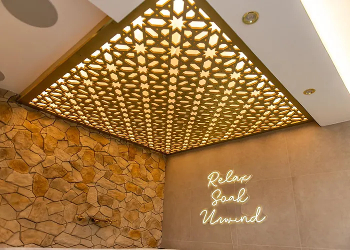 Alexandras Palace Apartment