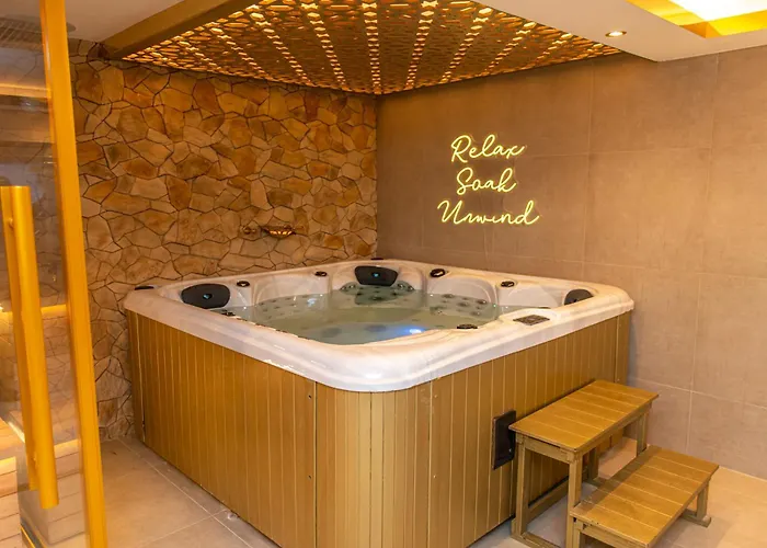 Alexandras Palace Apartment *