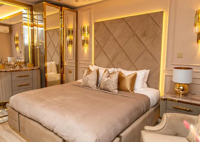 Apartment Alexandras Palace