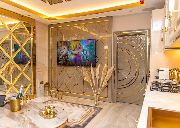 Alexandras Palace Apartment *